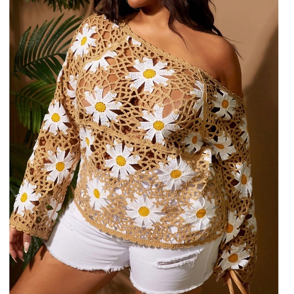 Plus Floral Daisy Crochet One Shoulder Long Sleeve Top - Picture 2 of 5